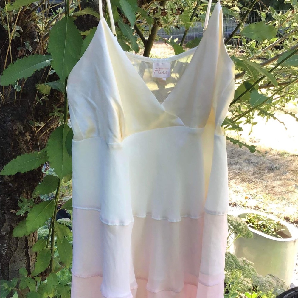 Intimates by Flora tiered Chemise Size Large